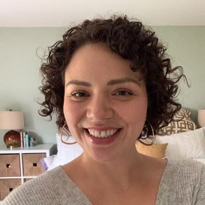 Meet your Posher, Hillary